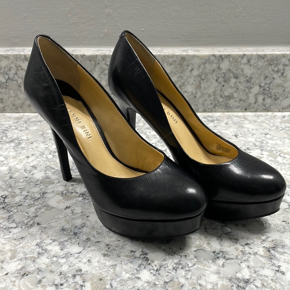 Gianni Bini Black Pumps